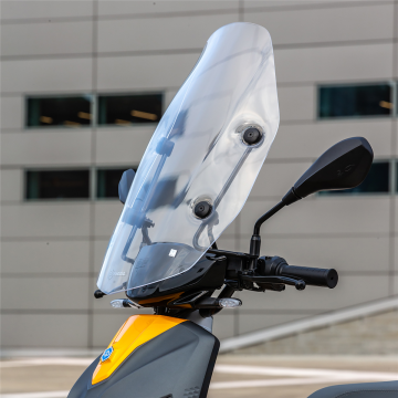 Windschirm klar für Piaggio1